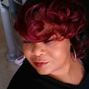 Meet your Posher, Candice